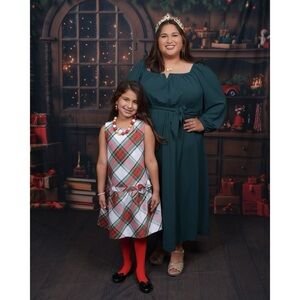 Beautiful green long sleeve dress